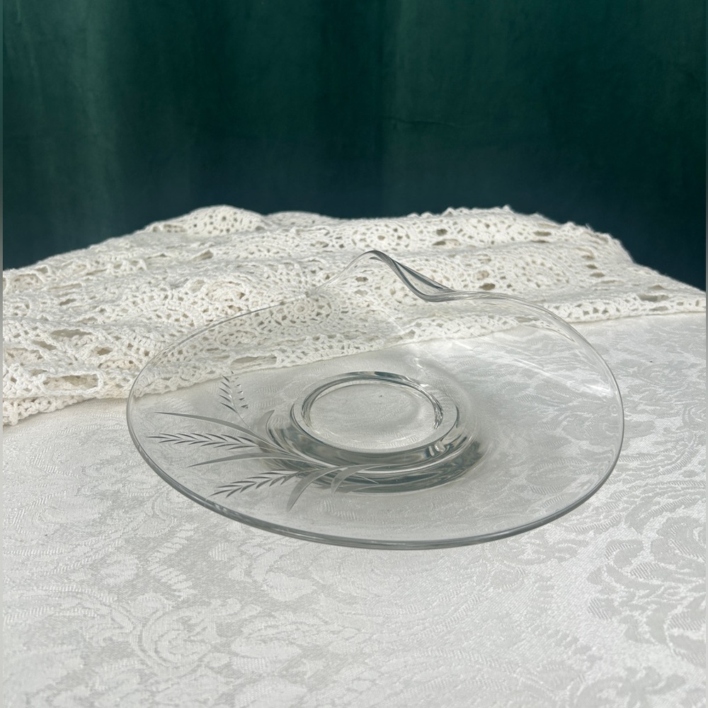 Vintage Fosteria Contour Art Glass Curved “Wheat” Plate Serving Platter